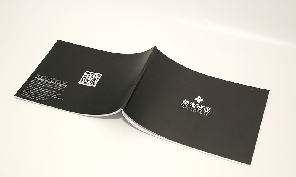 做一份畫冊(cè)字體大概是多大？