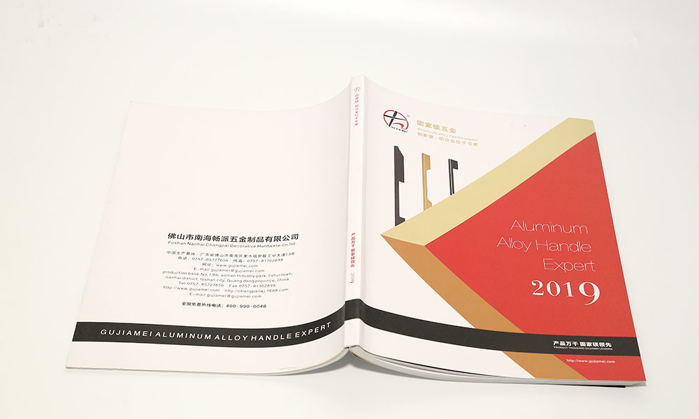 學(xué)畫冊費(fèi)用怎么樣？